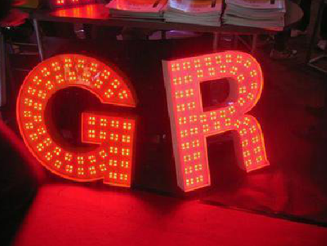 宜阳县LED发光字常见的安装误区。